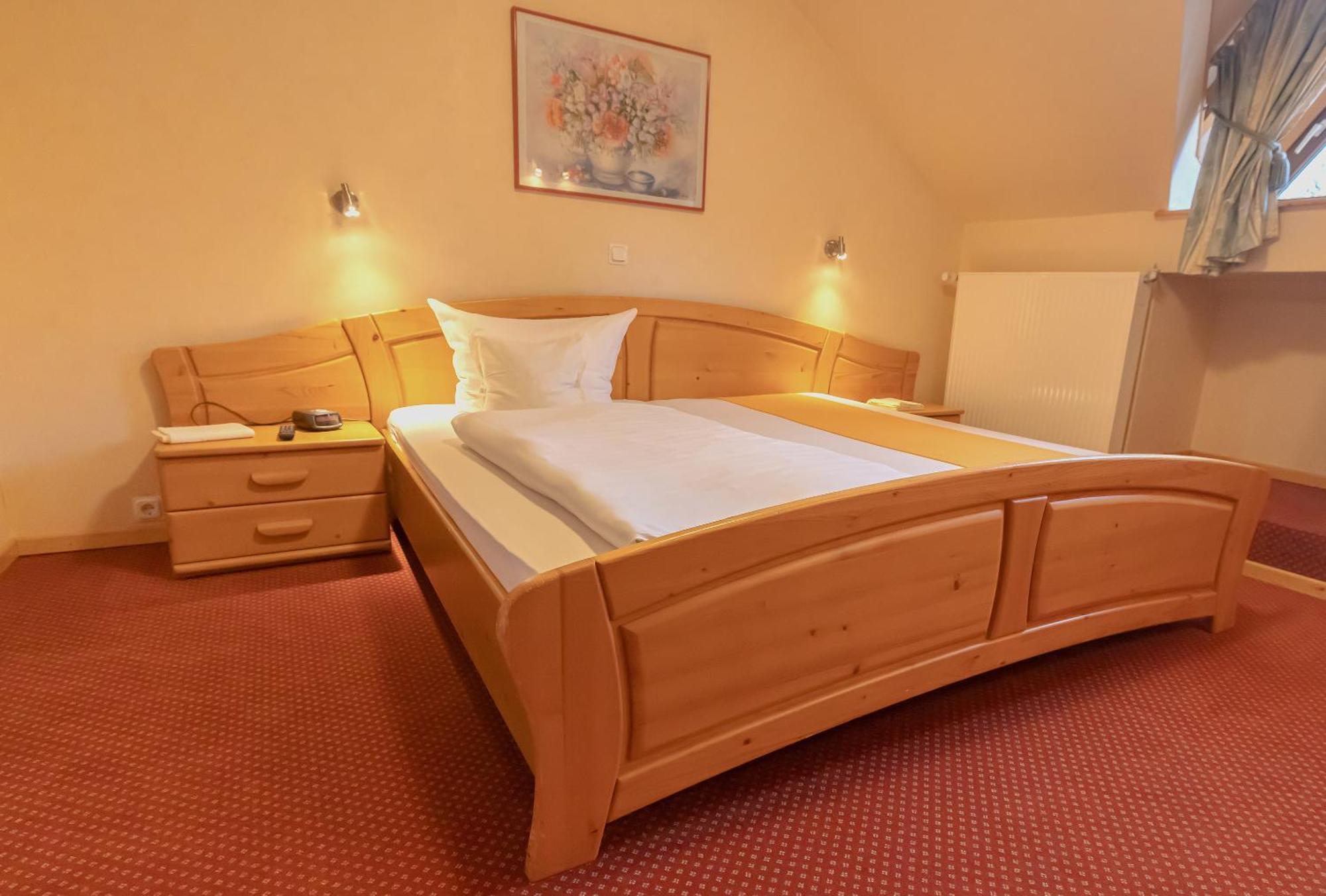 וילינגן Hotel Sauerlaender Hof מראה חיצוני תמונה