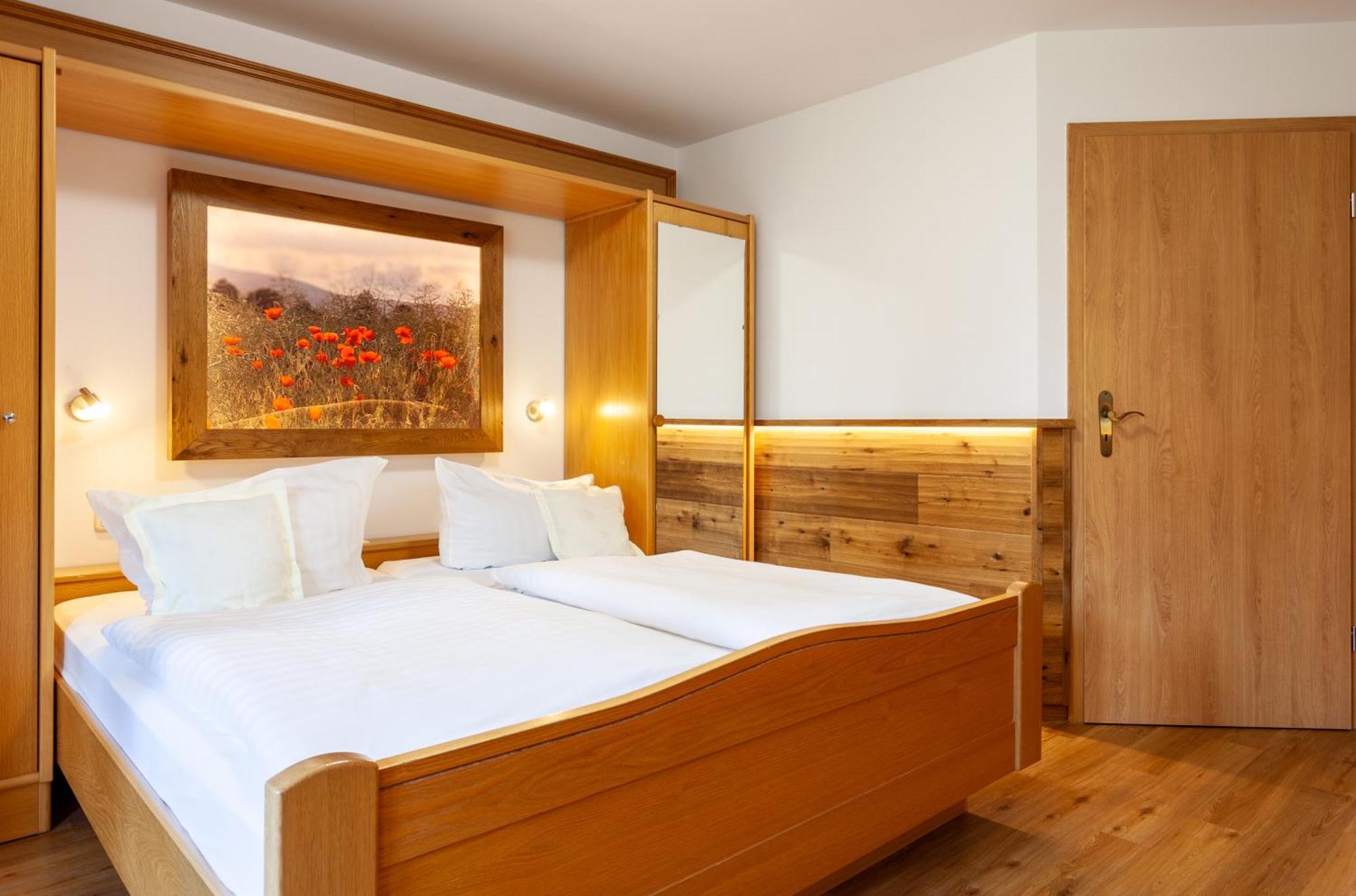 וילינגן Hotel Sauerlaender Hof מראה חיצוני תמונה